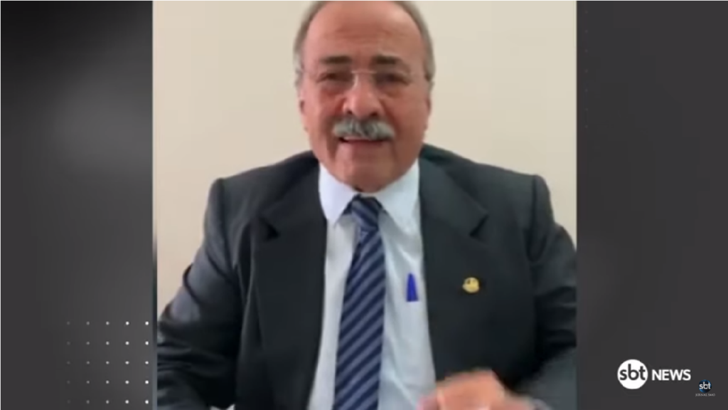 Chico Rodrigues pública vídeo explicando por que guardou o dinheiro na cueca