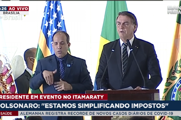 Presidente Bolsonaro afirmou que não aumentará impostos