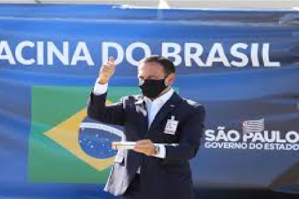 João Doria comemora registro de 197 mil pessoas vacinadas no estado de SP