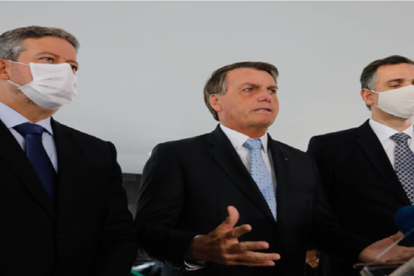 Bolsonaro recebe Lira e Pacheco no Planalto Imperará harmonia entre nós